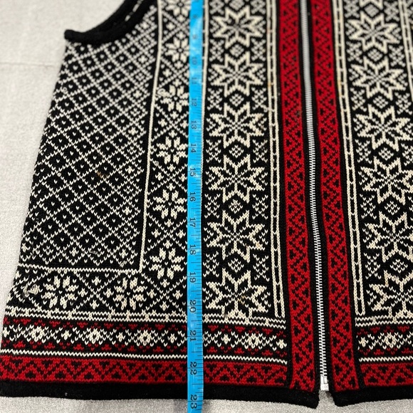 [M]VTG Kootenay Knitting Fair Isle 100 Wool Knit Vest- Canada - Picture 7 of 7